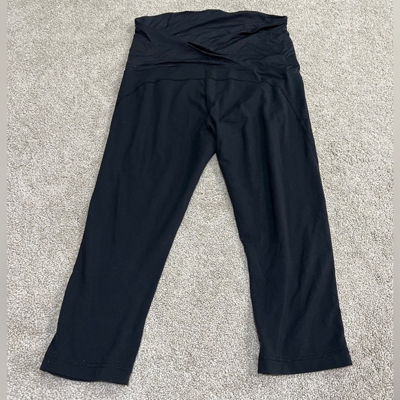 Isabel Maternity Athletic Maternity Capris w/ Over Belly Panel size XXL - Picture 2 of 5